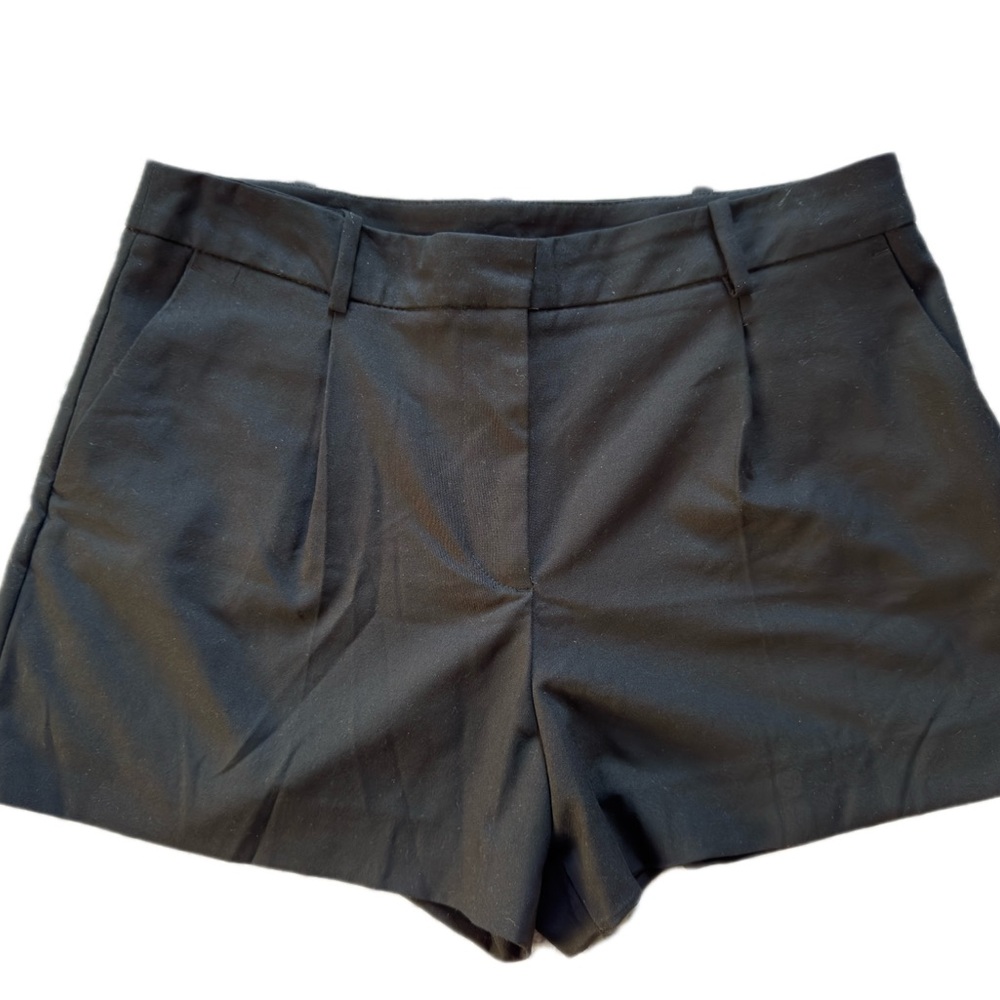 Zara Black High-Waist Tailored Shorts - Picture 2 of 5